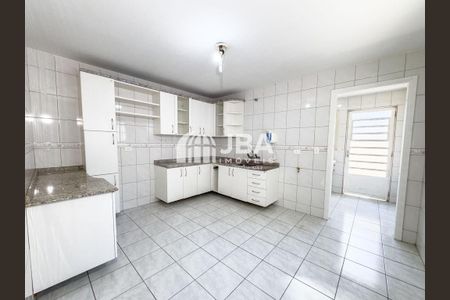 7_photo/94dce4d8bb.7b8bc6be06f0f13d-ATLAS-6e55e2a7-1583-45ee-8a15-614c50dcd3d0.jpg de casa à venda com 2 quartos, 93m² em Guabirotuba, Curitiba