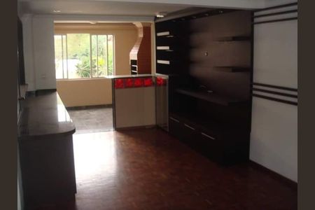 1_photo/94dce4d94b.e5c1dbf3952ec410-ATLAS-21c3f745-30b6-4db0-a2d4-95b128d78bb0.jpg de casa à venda com 3 quartos, 250m² em Guabirotuba, Curitiba