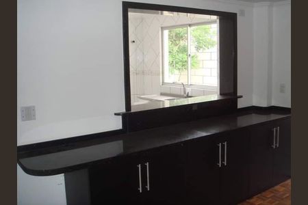 10_photo/94dce4d94b.e5c1dbf3952ec410-ATLAS-357cf002-61b9-45db-bb57-a5fe0bda79f3.jpg de casa à venda com 3 quartos, 250m² em Guabirotuba, Curitiba