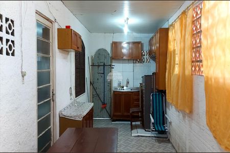 17_photo/94dce4db51.4124e3882a017c60-ATLAS-893d1f54-5f63-4bcd-a6ba-ad793a5134ef.jpg de casa à venda com 4 quartos, 90m² em Centro, Curitiba