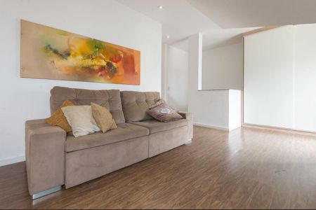 8_photo/94dce4de35.078313d720509cb2-ATLAS-33c77d0a-e8ca-4584-8b87-80e3f103e046.jpg de casa à venda com 4 quartos, 150m² em Prado Velho, Curitiba