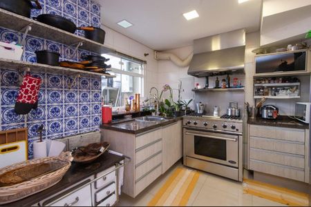 10_photo/94dce4de35.078313d720509cb2-ATLAS-43f00a45-39bf-4a39-8741-49a5c2bb87c1.jpg de casa à venda com 4 quartos, 150m² em Prado Velho, Curitiba