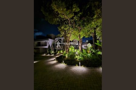 32_photo/94dce4df43.9fde2b1beaf38236-ATLAS-818c2e9a-a06f-4a22-bbed-0224f3028cc3.jpg de casa à venda com 3 quartos, 144m² em Guabirotuba, Curitiba