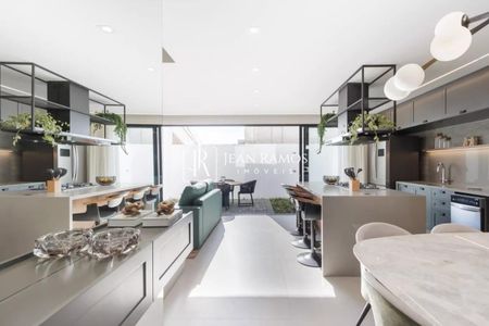 2_photo/94dce4df43.9fde2b1beaf38236-ATLAS-c5a93a7c-cda2-4687-8c41-01bafce14265.jpg de casa à venda com 3 quartos, 144m² em Guabirotuba, Curitiba