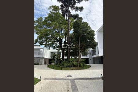 2_photo/94dce4df67.a64aef6598c47c00-ATLAS-89087dfa-913d-4fa7-8cc6-cc02b04b4c97.jpg de casa de condomínio à venda com 3 quartos, 138m² em Guabirotuba, Curitiba