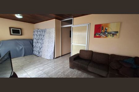 12_photo/94dce4df83.cb4a3f4e1d4d223a-ATLAS-8ac5323e-584f-45ba-ba97-86cc26dc6a6f.jpg de casa à venda com 3 quartos, 91m² em Guabirotuba, Curitiba