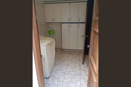 22_photo/94dce4df93.ceff8192393c33de-ATLAS-932e3766-5c76-442d-bb11-6e98f60ae4e0.jpg de casa à venda com 3 quartos, 248m² em Guabirotuba, Curitiba