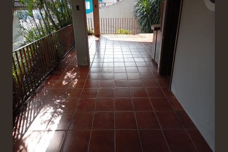 15_photo/94dce4df93.ceff8192393c33de-ATLAS-b0d0f38b-7506-4351-bc33-7f85fc655f17.jpg de casa à venda com 3 quartos, 248m² em Guabirotuba, Curitiba
