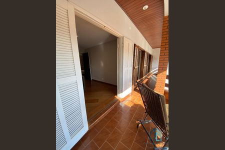 7_photo/94dce4df93.ceff8192393c33de-ATLAS-c868e49e-415c-4360-90d4-8ff0da0c391f.jpg de casa à venda com 3 quartos, 223m² em Guabirotuba, Curitiba