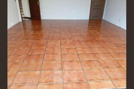 6_photo/94dce4df93.ceff8192393c33de-ATLAS-fa62ec9e-c63f-4e84-b054-462183b327a0.jpg de casa à venda com 3 quartos, 248m² em Guabirotuba, Curitiba