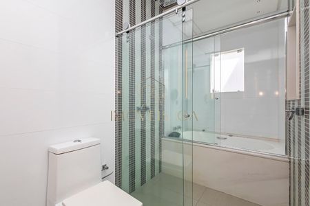 23_photo/94dce4dfdd.2ea09ee07a178c3f-ATLAS-81875393-98e6-4ae3-9d61-64764ee36351.jpg de casa à venda com 3 quartos, 282m² em Guabirotuba, Curitiba