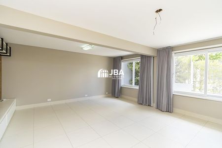 12_photo/94dce4dfe3.d70e7eae2b930113-ATLAS-68ecae56-8610-4b50-bf41-fb33daa1d031.jpg de casa para alugar com 3 quartos, 147m² em Guabirotuba, Curitiba