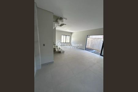 38_photo/94dce4dfef.23351eba74f1df34-ATLAS-2d6fb29f-61a8-4928-871a-792784dee6a9.jpg de casa à venda com 3 quartos, 188m² em Guabirotuba, Curitiba