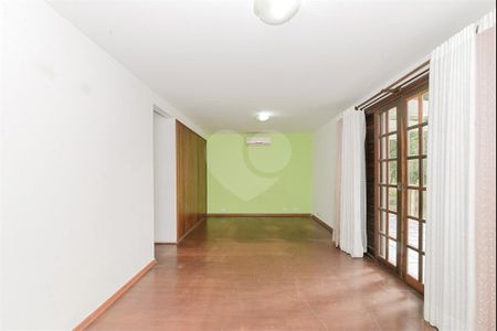 11_photo/94dce4e015.e9bc35269128f7e8-ATLAS-e666150e-9e19-4253-82f1-6c0f96fe98b0.jpg de casa à venda com 5 quartos, 550m² em Guabirotuba, Curitiba