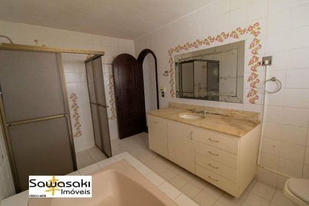 37_photo/94dce4e01b.5b12b8003dd60bb3-ATLAS-d25518c2-1042-4ee0-b76b-4e1a7ee914d3.jpg de casa à venda com 8 quartos, 478m² em Guabirotuba, Curitiba