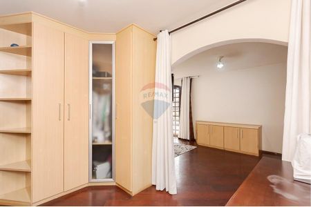 10_photo/94dce4e0f9.7dc29441a77b793f-ATLAS-27c0a780-1b14-493f-bfd7-e9c90214d588.jpg de casa à venda com 4 quartos, 298m² em Guabirotuba, Curitiba