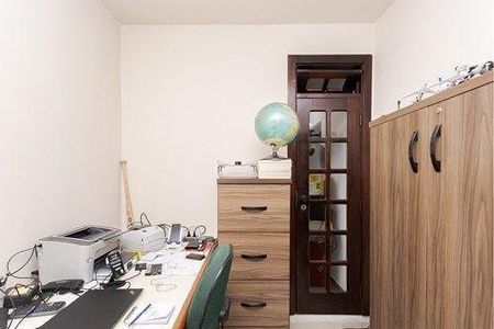 40_photo/94dce4e0f9.7dc29441a77b793f-ATLAS-8578b8a2-6f1b-49d6-8b62-2d93a25a2f53.jpg de casa à venda com 4 quartos, 298m² em Guabirotuba, Curitiba