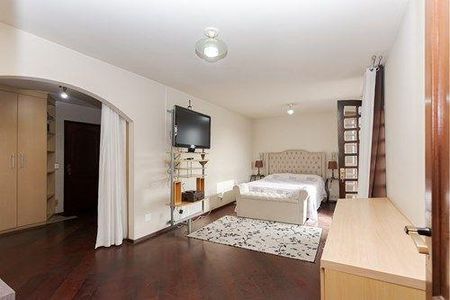 29_photo/94dce4e0f9.7dc29441a77b793f-ATLAS-8e164cb9-948d-4bf5-be13-b111e2e3a4de.jpg de casa à venda com 4 quartos, 298m² em Guabirotuba, Curitiba