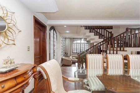 4_photo/94dce4e0f9.7dc29441a77b793f-ATLAS-c524f0e2-c8f4-4f0d-b52c-b5943c076a23.jpg de casa à venda com 4 quartos, 298m² em Guabirotuba, Curitiba