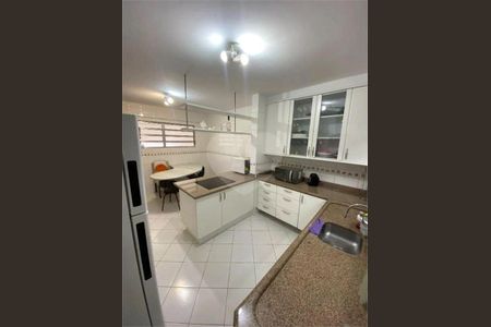 4_photo/94dce4e121.ccfee957a0edc138-ATLAS-4c561b73-b1ce-4c54-b93d-4c7339bc13f9.jpg de casa à venda com 3 quartos, 223m² em Guabirotuba, Curitiba