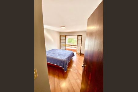 40_photo/94dce4e121.e5126c7e7f4237c2-ATLAS-798521f3-15d5-4db7-9940-2544c0fb660e.jpg de casa à venda com 4 quartos, 232m² em Guabirotuba, Curitiba