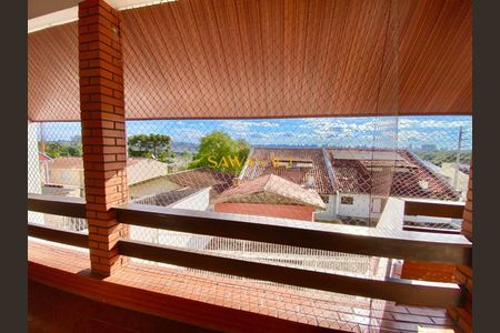 27_photo/94dce4e121.e5126c7e7f4237c2-ATLAS-c3f68d94-a10e-4d10-969f-e0b18aa6a3b5.jpg de casa à venda com 4 quartos, 232m² em Guabirotuba, Curitiba