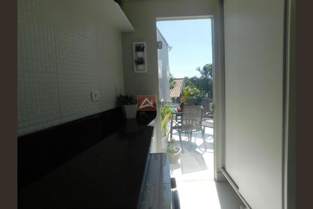 6_photo/94dce4e13d.c004be0b05d3a304-ATLAS-28542ded-72ea-47a8-b00b-3711d05c7922.jpg de casa à venda com 3 quartos, 205m² em Guabirotuba, Curitiba