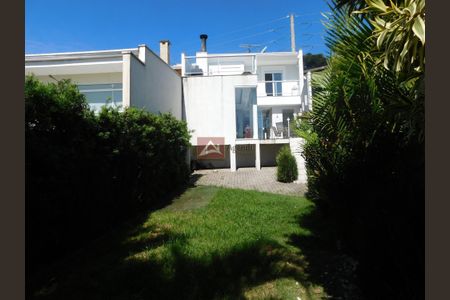 8_photo/94dce4e13d.c004be0b05d3a304-ATLAS-2f413b88-9612-4eae-8fb7-592a56edc770.jpg de casa à venda com 3 quartos, 205m² em Guabirotuba, Curitiba