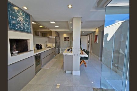 15_photo/94dce4e13d.c004be0b05d3a304-ATLAS-7f23dcbd-f82b-48c8-92c8-602a91516ef8.jpg de casa à venda com 3 quartos, 133m² em Guabirotuba, Curitiba