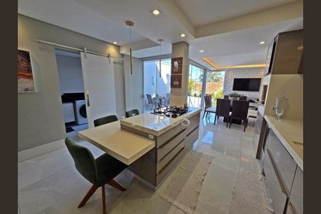 13_photo/94dce4e13d.c004be0b05d3a304-ATLAS-d1a08636-8aa9-463d-9fd7-71d2df0c1707.jpg de casa à venda com 3 quartos, 133m² em Guabirotuba, Curitiba