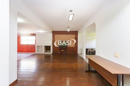 24_photo/94dce4e1a3.e0bb88a79f9bd8e1-ATLAS-4590ca37-1337-4a89-9c27-458543447daa.jpg de casa à venda com 5 quartos, 5m² em Guabirotuba, Curitiba