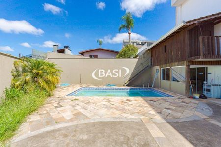 10_photo/94dce4e1a3.e0bb88a79f9bd8e1-ATLAS-4c22b28f-a05a-4f09-bd40-f4ec18cfd3de.jpg de casa à venda com 5 quartos, 5m² em Guabirotuba, Curitiba