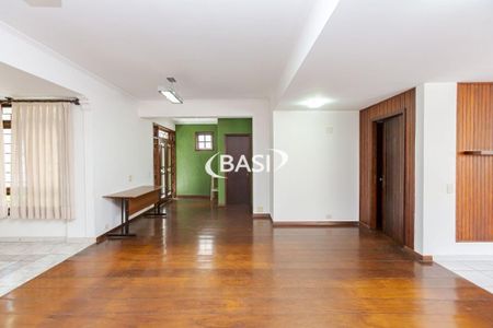 26_photo/94dce4e1a3.e0bb88a79f9bd8e1-ATLAS-93fcb3bc-42d9-4254-8f9d-7087724bc070.jpg de casa à venda com 5 quartos, 5m² em Guabirotuba, Curitiba