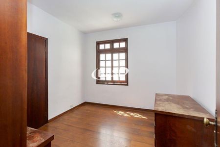 19_photo/94dce4e1a3.e0bb88a79f9bd8e1-ATLAS-a51f7aaa-472b-463c-bdc2-ce154aafc431.jpg de casa à venda com 5 quartos, 5m² em Guabirotuba, Curitiba