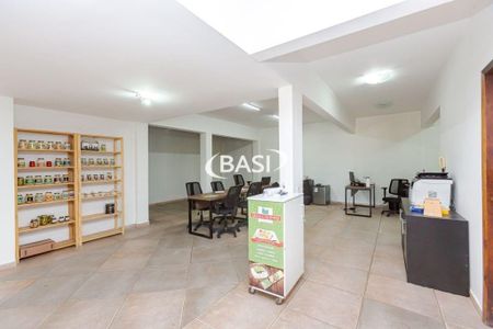 12_photo/94dce4e1a3.e0bb88a79f9bd8e1-ATLAS-ef3730ca-0bc4-4871-8c57-7accd06f3d51.jpg de casa à venda com 5 quartos, 5m² em Guabirotuba, Curitiba