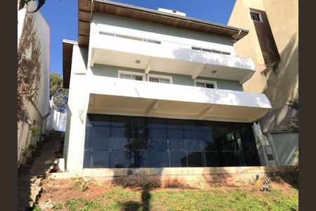 3_photo/94dce4e1a5.4e221277b30b404d-ATLAS-1666b9a6-12e5-4258-be4b-06808918ff36.jpg de casa à venda com 3 quartos, 350m² em Guabirotuba, Curitiba