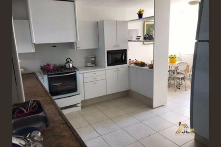 10_photo/94dce4e1a5.4e221277b30b404d-ATLAS-52f3f962-cb8f-49e6-81d6-579d2f7fe0ac.jpg de casa à venda com 3 quartos, 350m² em Guabirotuba, Curitiba