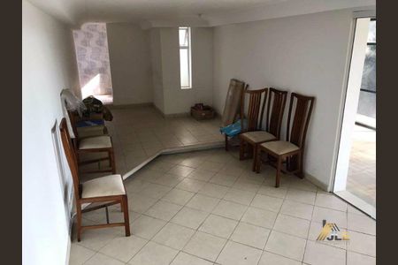 11_photo/94dce4e1a5.4e221277b30b404d-ATLAS-863bcba4-9079-42cf-9970-7fbaa7262a5a.jpg de casa à venda com 3 quartos, 350m² em Guabirotuba, Curitiba