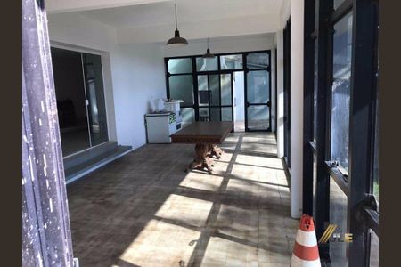 7_photo/94dce4e1a5.4e221277b30b404d-ATLAS-bf5d649e-2741-4590-bd70-1ba54df97415.jpg de casa à venda com 3 quartos, 350m² em Guabirotuba, Curitiba