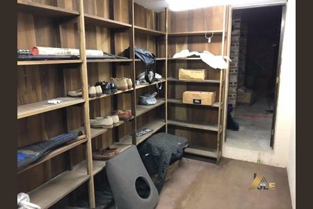 10_photo/94dce4e1a5.4e221277b30b404d-ATLAS-e23837f4-ff8e-46eb-aa86-75c2f7bbda38.jpg de casa à venda com 3 quartos, 350m² em Guabirotuba, Curitiba