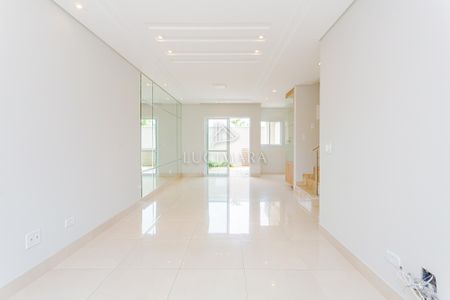 7_photo/94dce4e1d3.6c41d5510dcf68ec-ATLAS-678019cb-7b1a-47a4-9bed-baa94fb55d87.jpg de casa para alugar com 4 quartos, 170m² em Guabirotuba, Curitiba