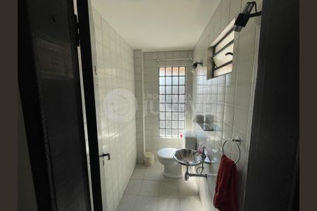 7_photo/94dce4e20b.2d782e9ced6b4695-ATLAS-15eafc36-167c-4e42-a3a1-5fa576fa6bcc.jpg de casa à venda com 5 quartos, 238m² em Guabirotuba, Curitiba