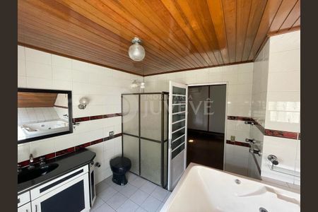 8_photo/94dce4e20b.2d782e9ced6b4695-ATLAS-edc36f81-3b35-4d28-9890-be764807442e.jpg de casa à venda com 5 quartos, 238m² em Guabirotuba, Curitiba