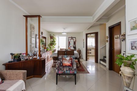 1_photo/94dce4e3a5.2832257cbb3df2c4-ATLAS-7f239629-69bc-46d4-835e-bace7cd9b419.jpg de casa à venda com 0 quarto, 156m² em Guabirotuba, Curitiba