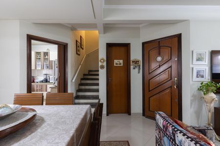 11_photo/94dce4e3a5.2832257cbb3df2c4-ATLAS-8e0a9a3f-1a79-4ac4-b5e4-a7b8883750e0.jpg de casa à venda com 0 quarto, 156m² em Guabirotuba, Curitiba