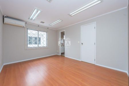 7_photo/94dce4e3bd.86f105e730b74fa5-ATLAS-17dfd08c-0356-45b1-a322-06d199e6e8b8.jpg de casa à venda com 0 quarto, 200m² em Guabirotuba, Curitiba