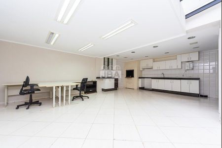 5_photo/94dce4e3bd.86f105e730b74fa5-ATLAS-238dac7c-fd21-4e39-9970-ae08b41055ff.jpg de casa à venda com 0 quarto, 200m² em Guabirotuba, Curitiba