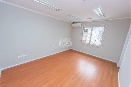 7_photo/94dce4e3bd.86f105e730b74fa5-ATLAS-3e970a99-5197-495a-a099-cbbab16ab84b.jpg de casa à venda com 0 quarto, 200m² em Guabirotuba, Curitiba