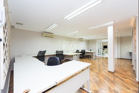 3_photo/94dce4e3bd.86f105e730b74fa5-ATLAS-d71cf7f0-aba5-4bc6-b91e-bee126661cee.jpg de casa à venda com 0 quarto, 200m² em Guabirotuba, Curitiba