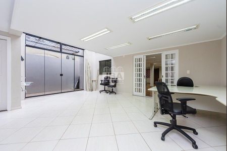 8_photo/94dce4e3bd.86f105e730b74fa5-ATLAS-da6ef77c-243a-408d-b854-db72086d6e61.jpg de casa à venda com 0 quarto, 200m² em Guabirotuba, Curitiba